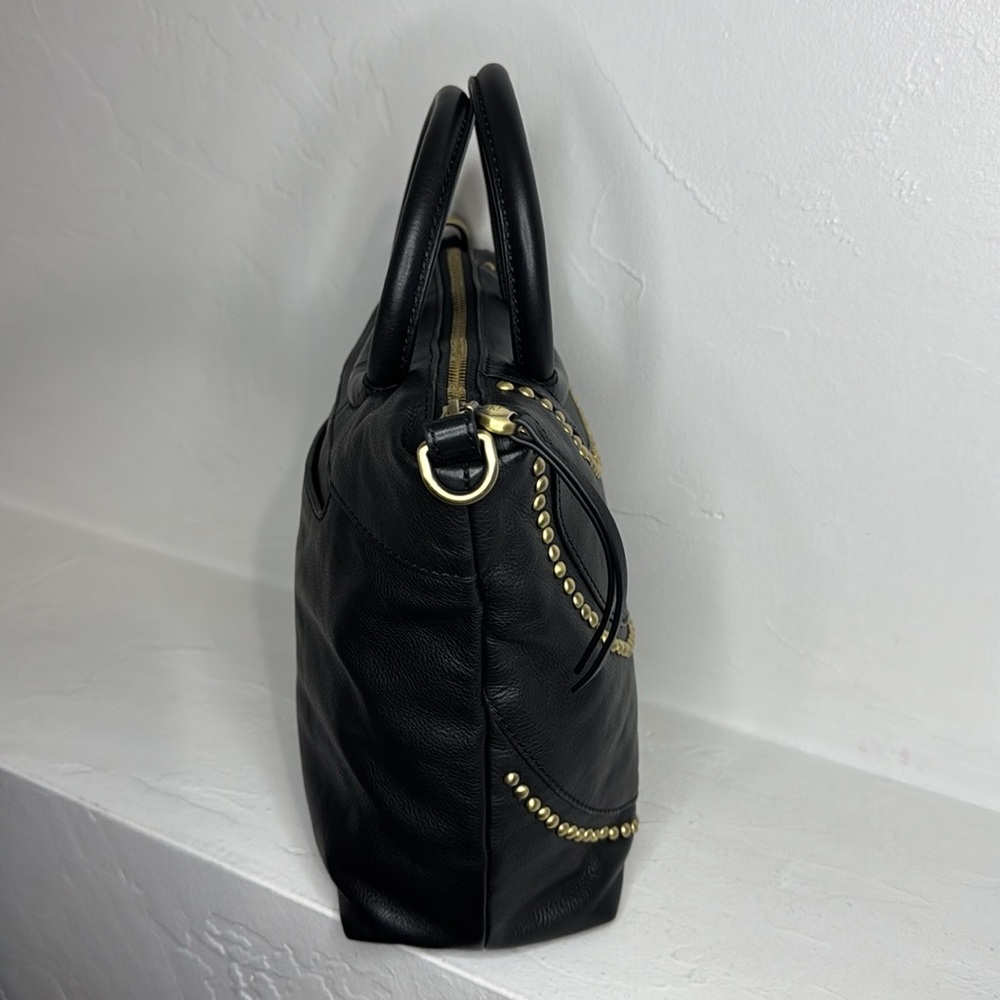 Hobo Maggie black pebbled leather handbag with brass studs - Picture 4 of 14